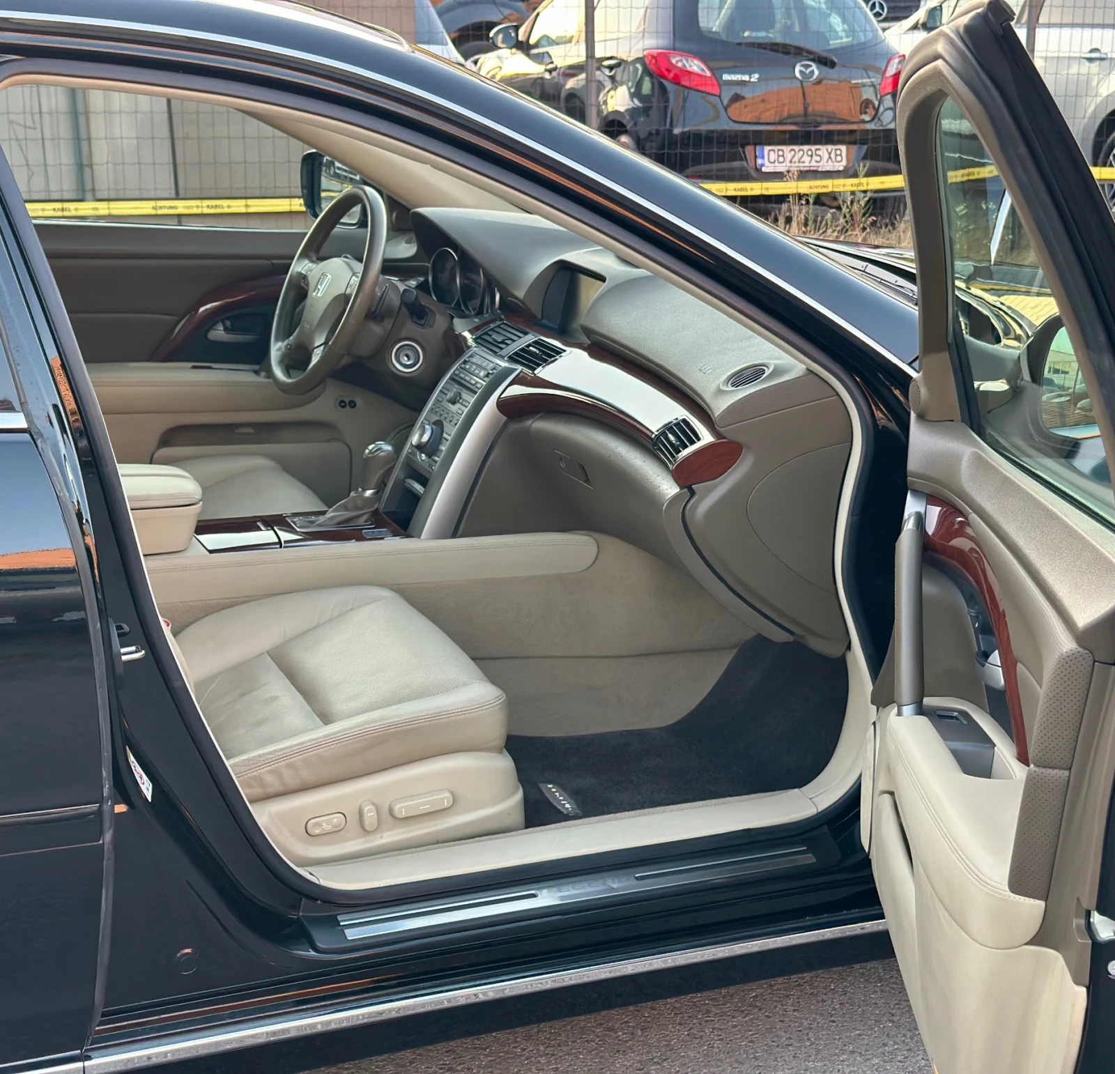 Honda Legend 3.7 Face Premium Фул екстри Много Запазена  ! - изображение 10