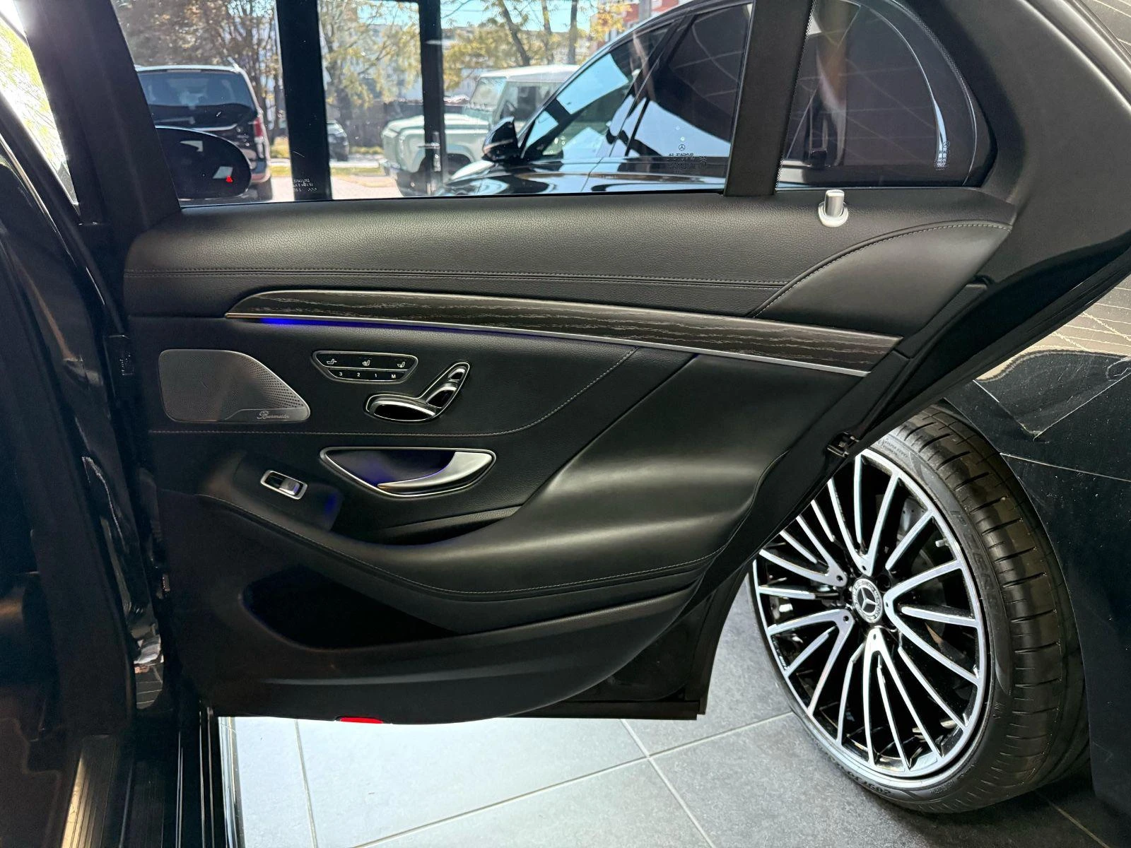 Mercedes-Benz S 400 d / ОЧАКВАН ВНОС - изображение 9