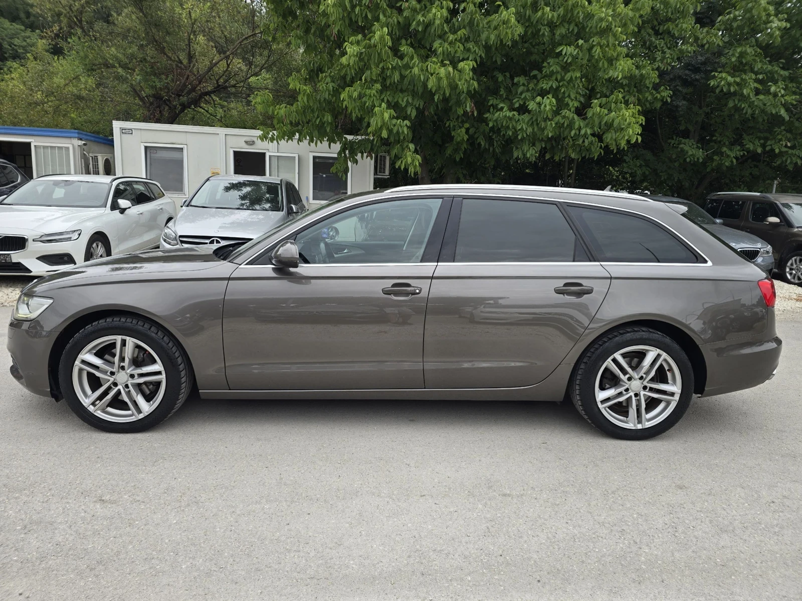 Audi A6 2.0TDI 177к.с Топ състояние  - изображение 7
