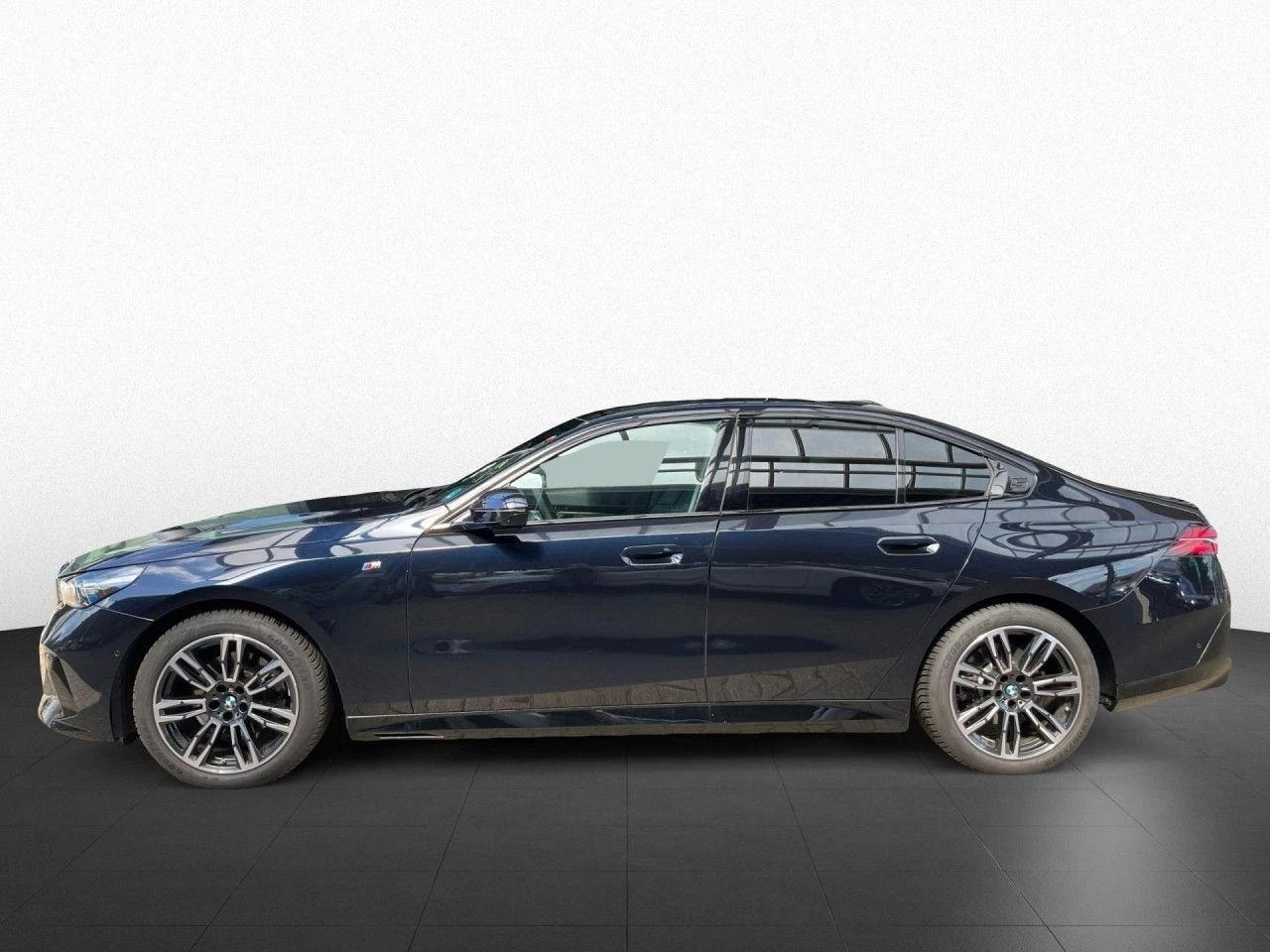 BMW 520 d XDRIVE M-SPORT PAKET H/K HEAD UP LED 360 CAMERA - изображение 5