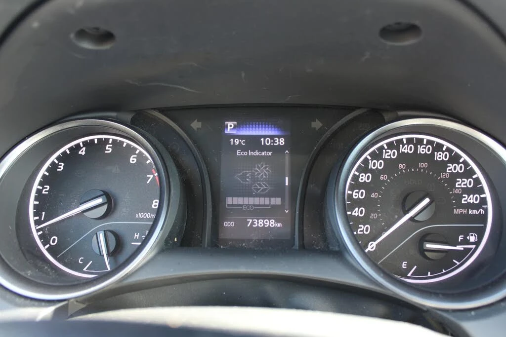 Toyota Camry SE CAM* KEYLESS* BLINDSPOT* CARPLAY* *  | Mobile.bg   9