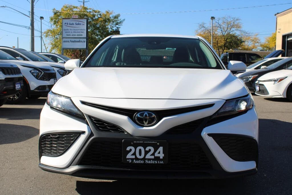 Toyota Camry SE CAM* KEYLESS* BLINDSPOT* CARPLAY* *  | Mobile.bg   3