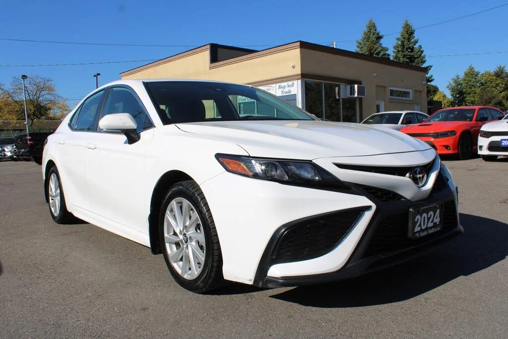 Toyota Camry SE CAM* KEYLESS* BLINDSPOT* CARPLAY* *  | Mobile.bg   1