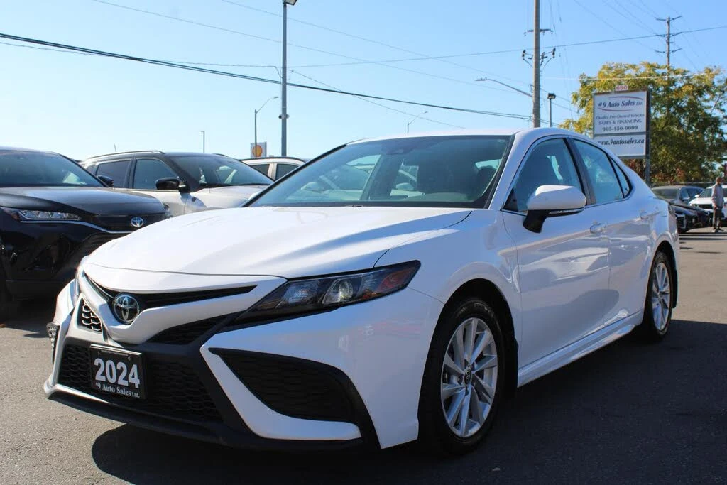 Toyota Camry SE CAM* KEYLESS* BLINDSPOT* CARPLAY* *  | Mobile.bg   2
