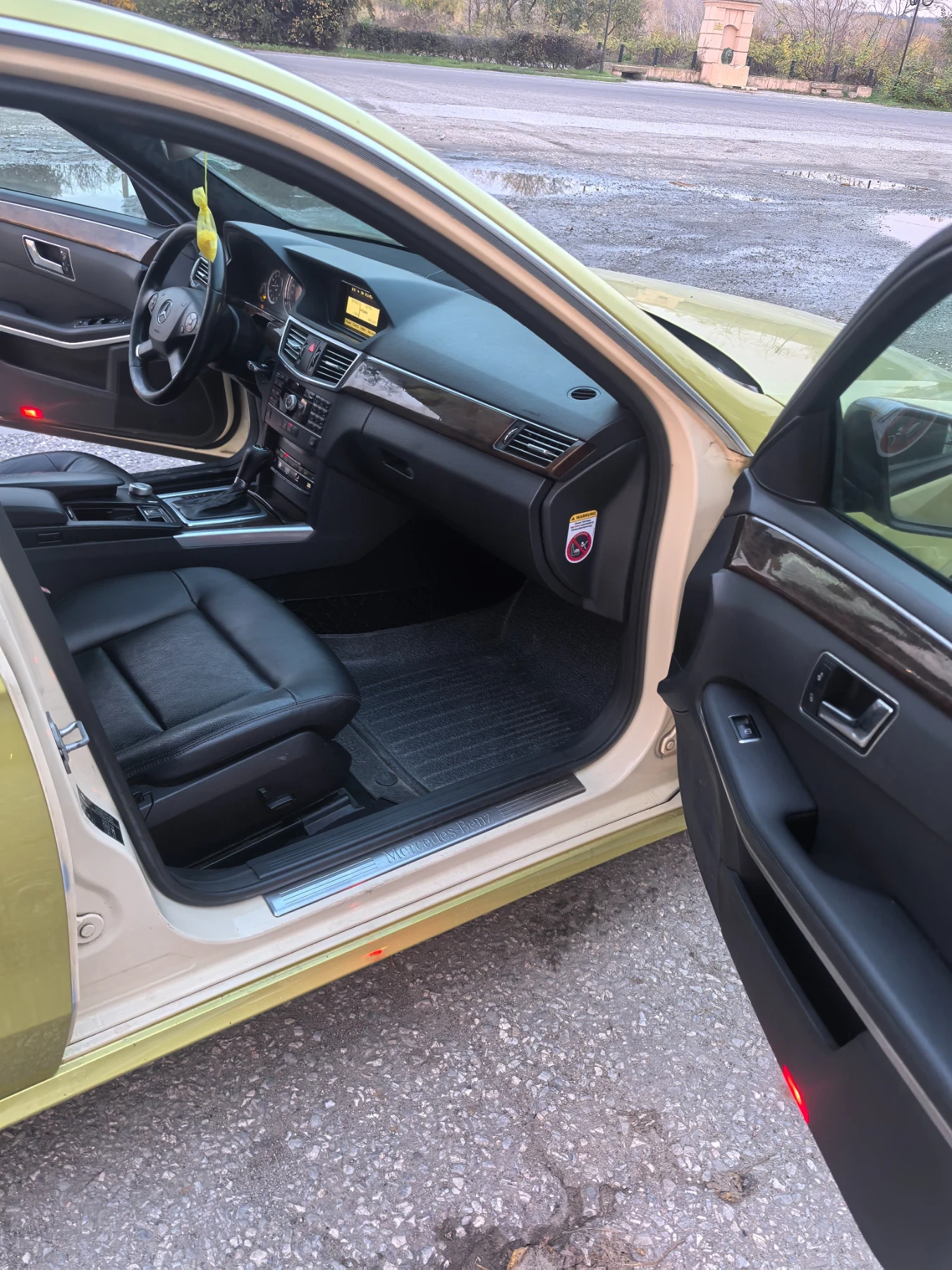 Mercedes-Benz E 200 | Mobile.bg   12