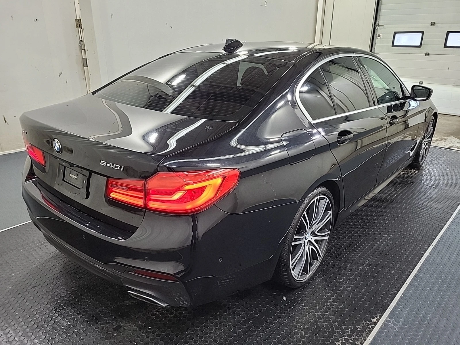 BMW 540 i xDrive* M-PACK* DIGITAL* HEAD UP* DISTRONIC* H&K - изображение 5