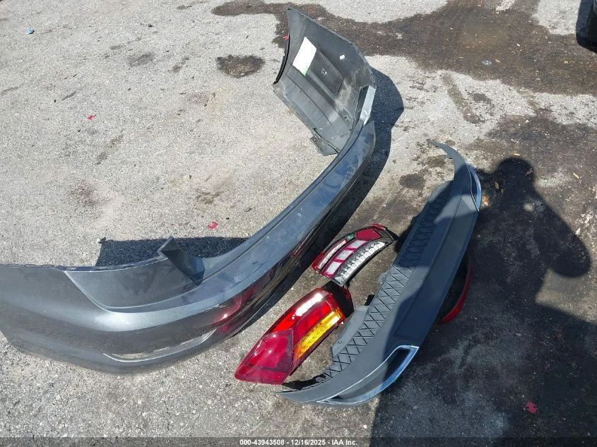 VW Jetta 1.4L I-4 DI, DOHC, VVT, TURBO, 147HP Front Wheel | Mobile.bg � ����������� 4