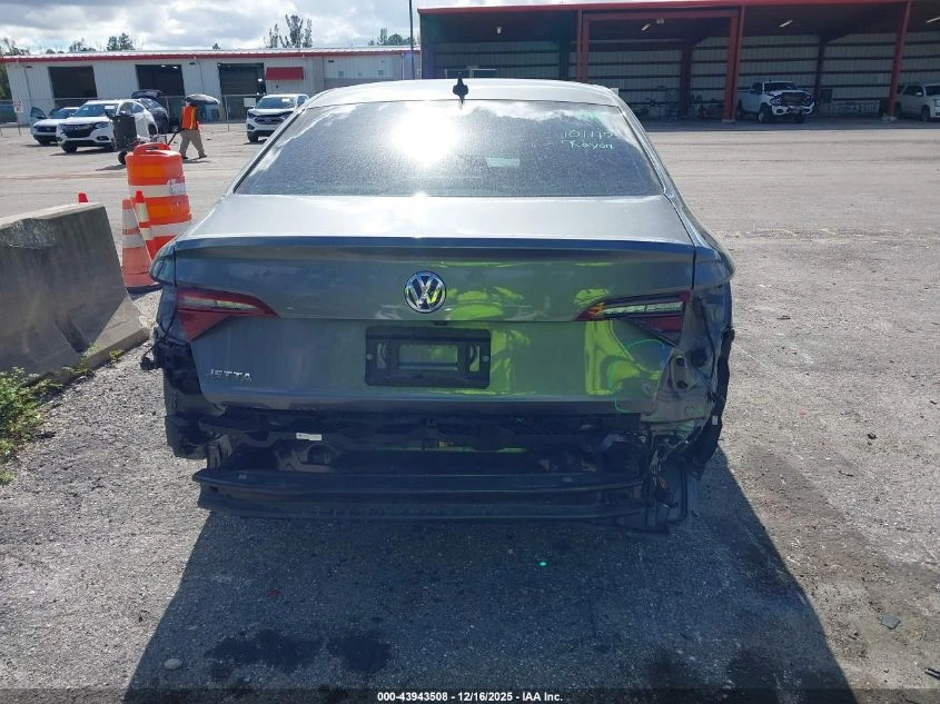 VW Jetta 1.4L I-4 DI, DOHC, VVT, TURBO, 147HP Front Wheel | Mobile.bg � ����������� 12