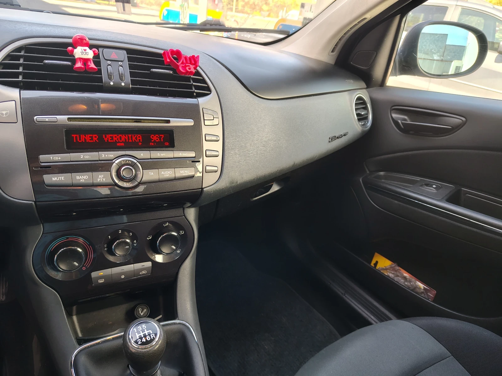 Fiat Bravo 1.4 90�� 6 ��������  | Mobile.bg � ����������� 9