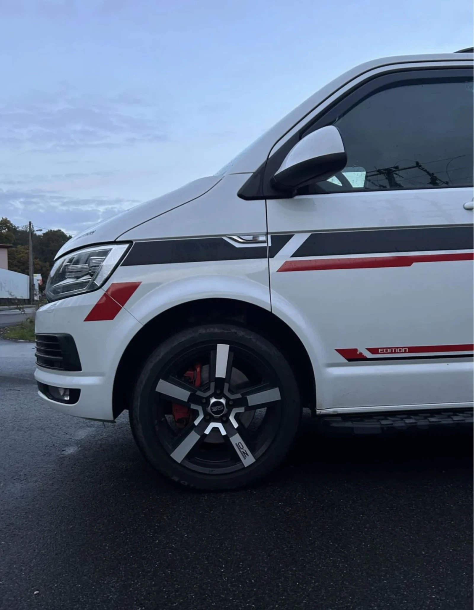 VW Multivan 2.0TDI, EDITION 4x4, снимка 3 - Автомобили и джипове - 54393019