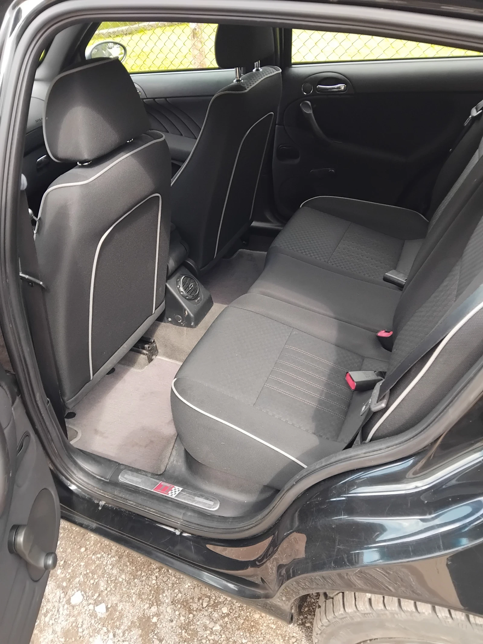 Alfa Romeo 147 1600, снимка 6 - Автомобили и джипове - 54494555