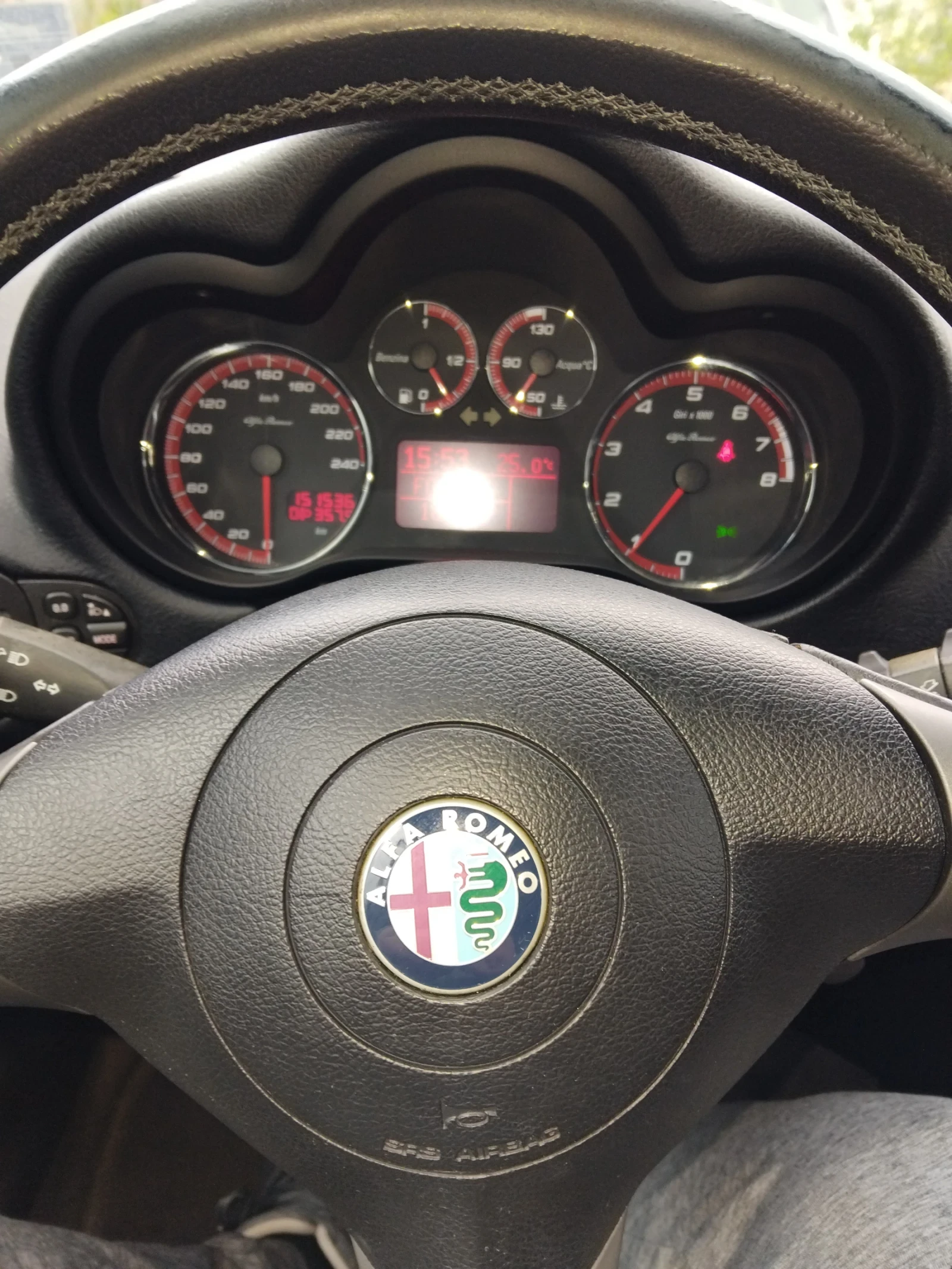 Alfa Romeo 147 1600, снимка 10 - Автомобили и джипове - 54494555