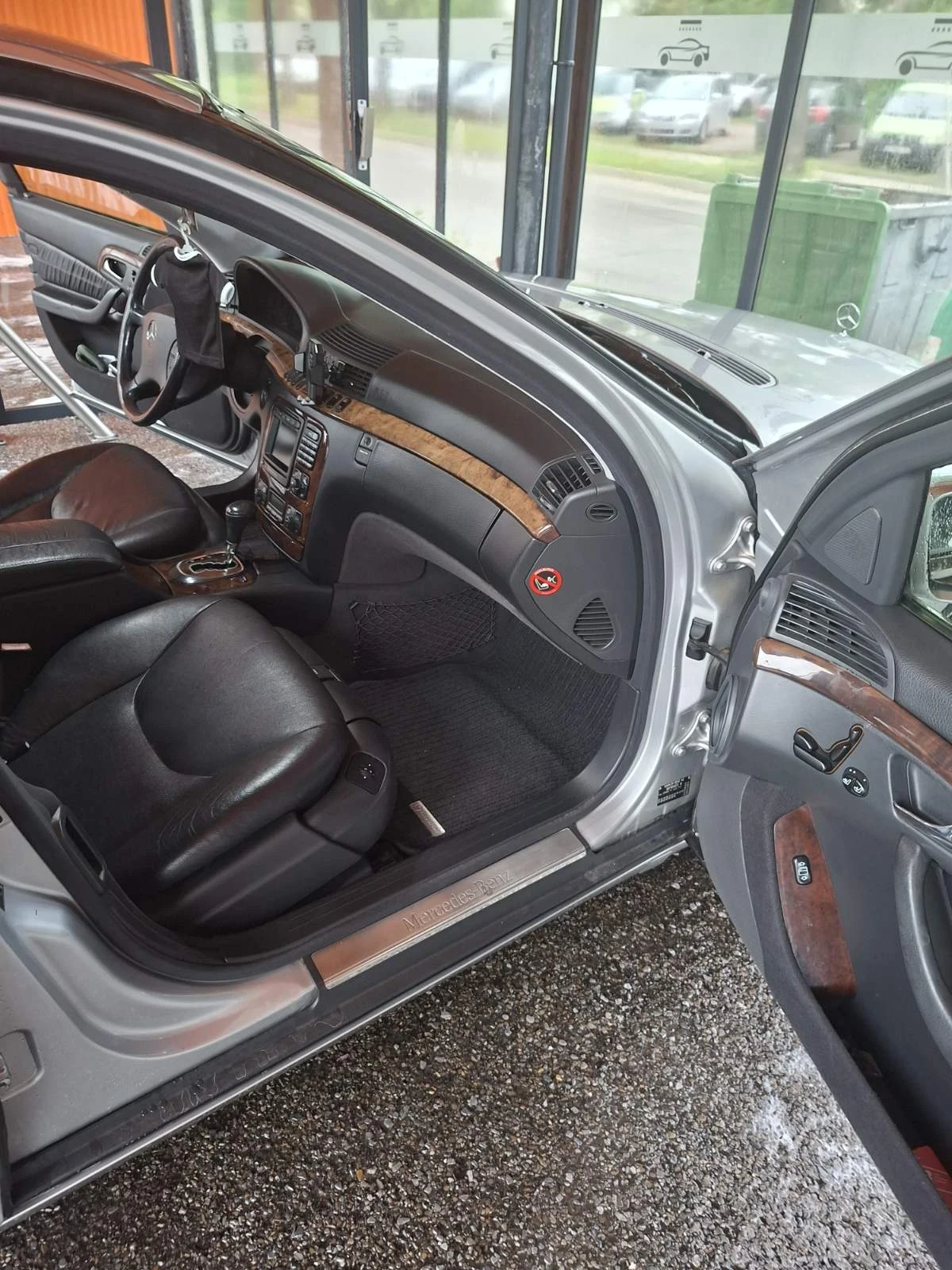 Mercedes-Benz S 320, снимка 15 - Автомобили и джипове - 54497117