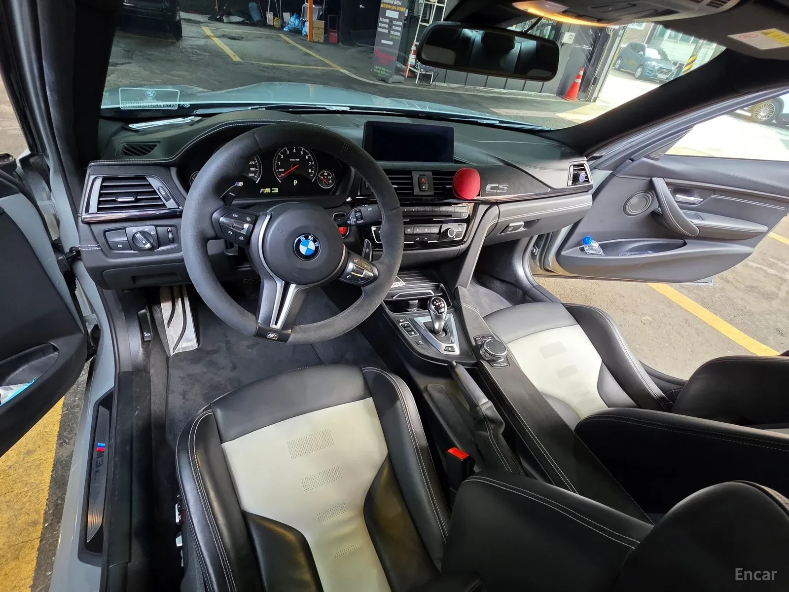 BMW M3 CS, снимка 12 - Автомобили и джипове - 54901747