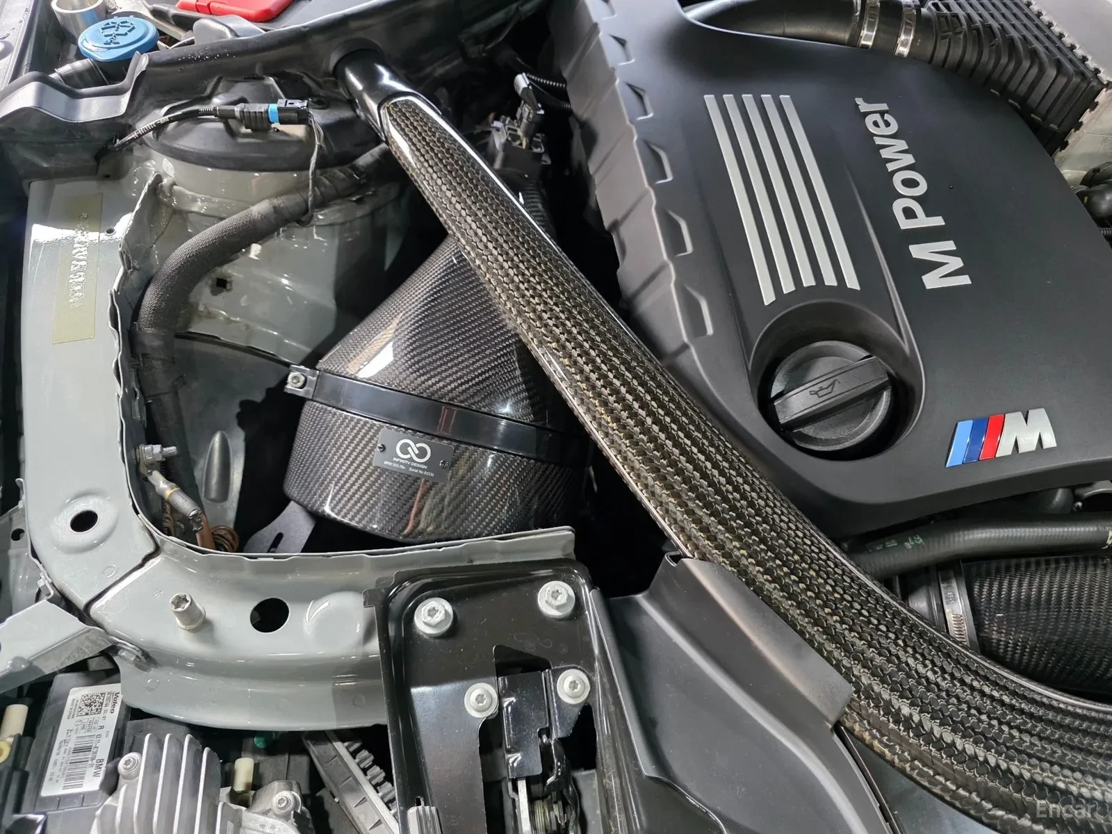 BMW M3 CS, снимка 10 - Автомобили и джипове - 54901747