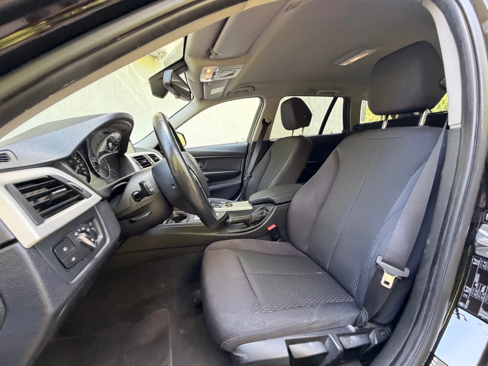 BMW 320 d / X-DRIVE / АВТОМАТИК, снимка 10 - Автомобили и джипове - 54956477