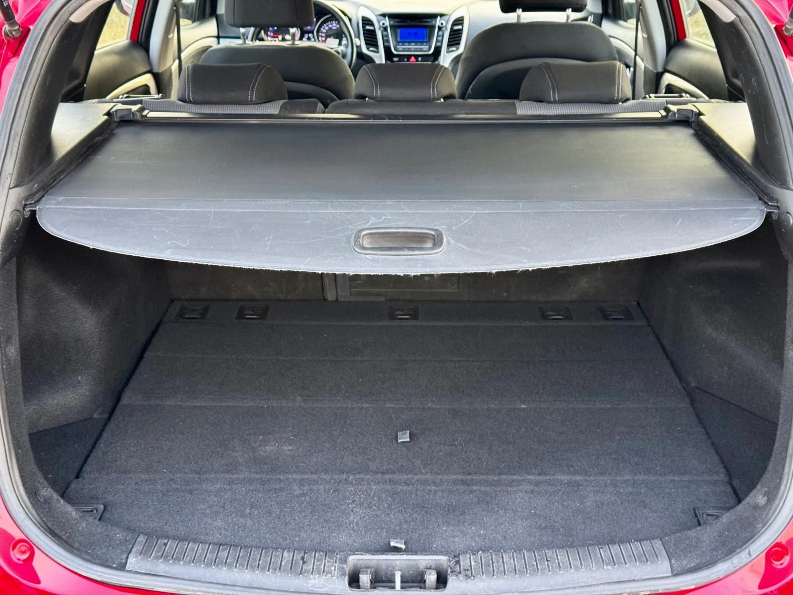 Hyundai I30 Hyundai i30 1. 6 CRDi, снимка 13 - Автомобили и джипове - 55674553