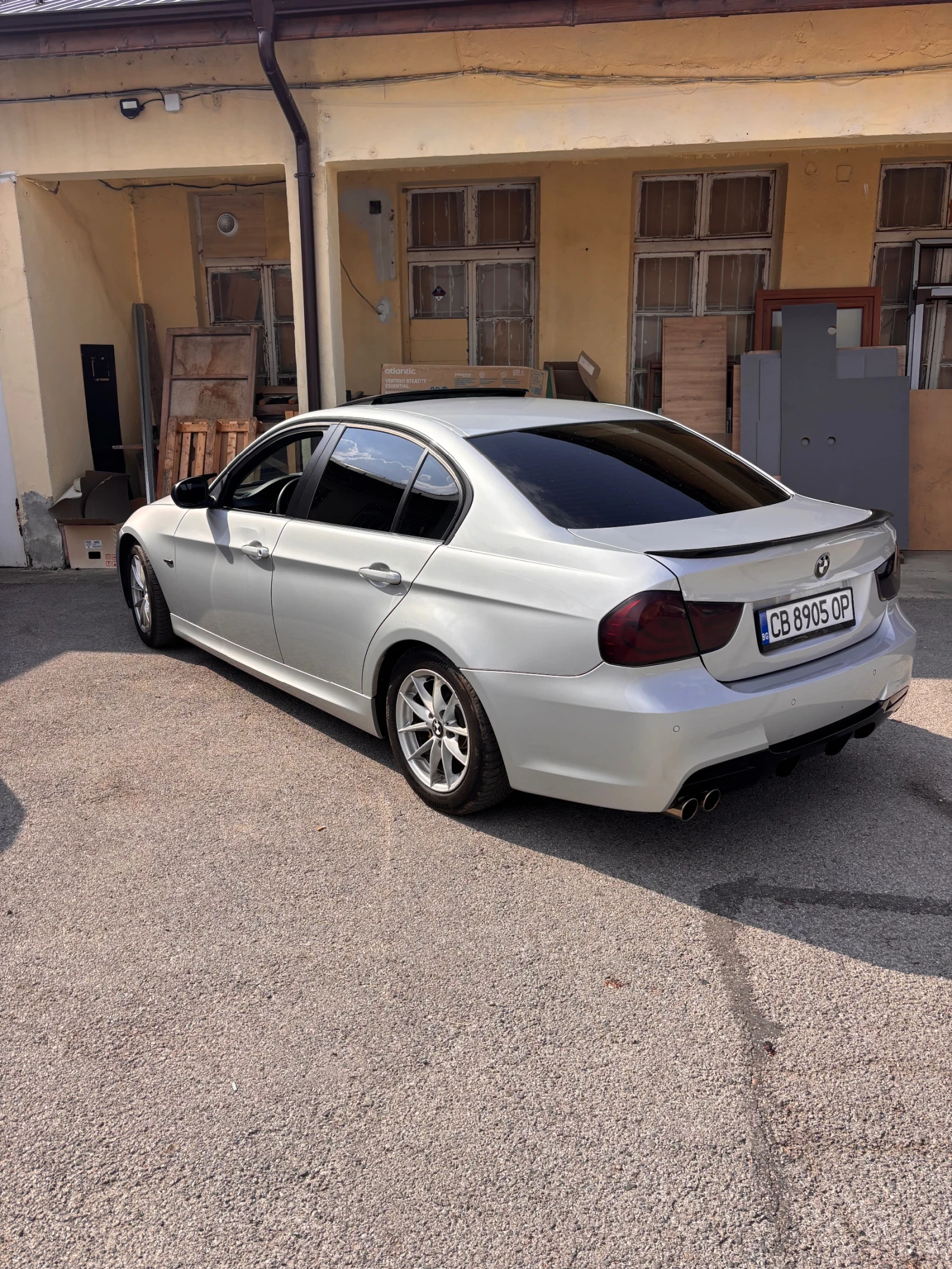 BMW 320, снимка 3 - Автомобили и джипове - 55784061