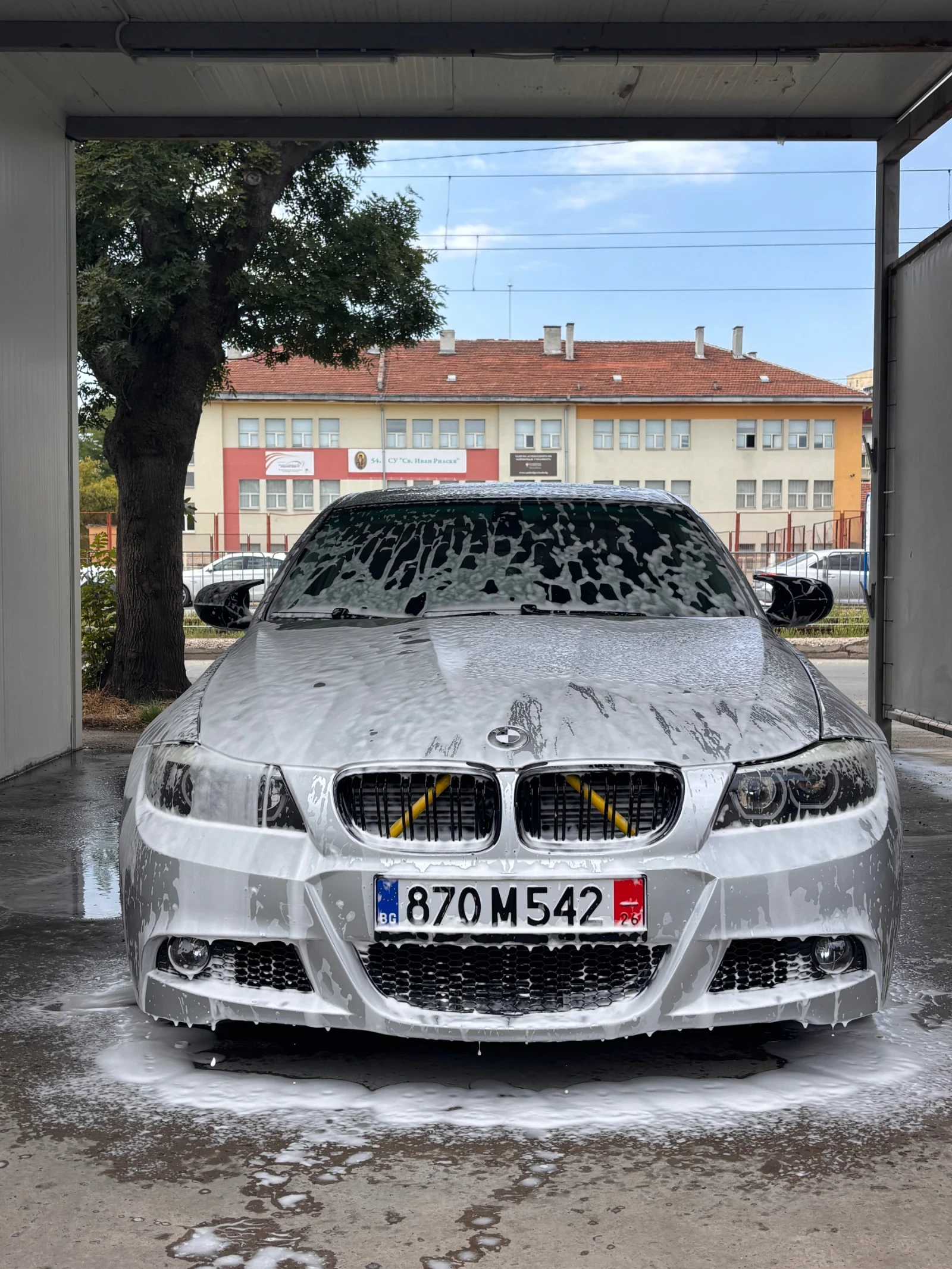 BMW 320, снимка 14 - Автомобили и джипове - 55784061