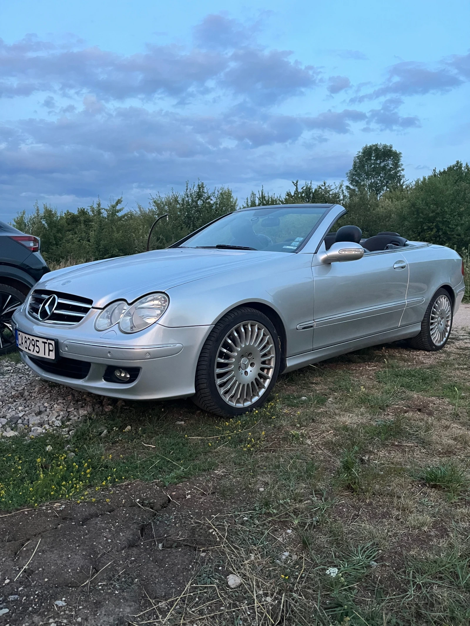 Mercedes-Benz CLK, снимка 2 - Автомобили и джипове - 56056669