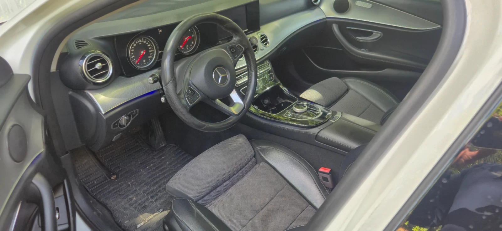 Mercedes-Benz E 220 2.2, снимка 8 - Автомобили и джипове - 56184972