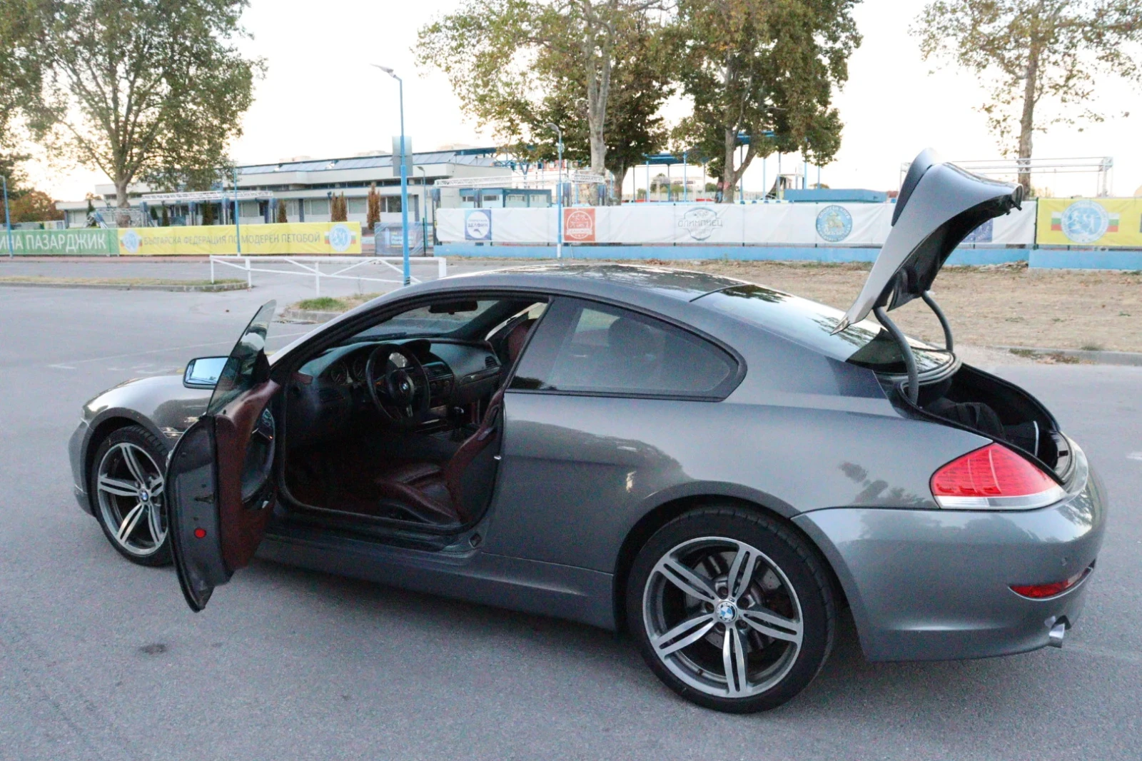 BMW 645, снимка 16 - Автомобили и джипове - 56363745