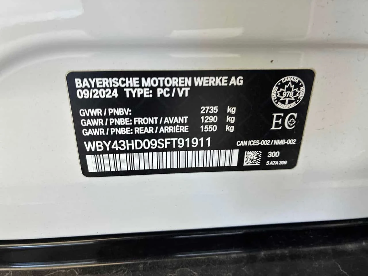 BMW i4 xDrive40 | CARFAX | ��� ��������� | Mobile.bg � ����������� 11