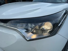 Toyota C-HR 1.2 I 74k  | Mobile.bg    12