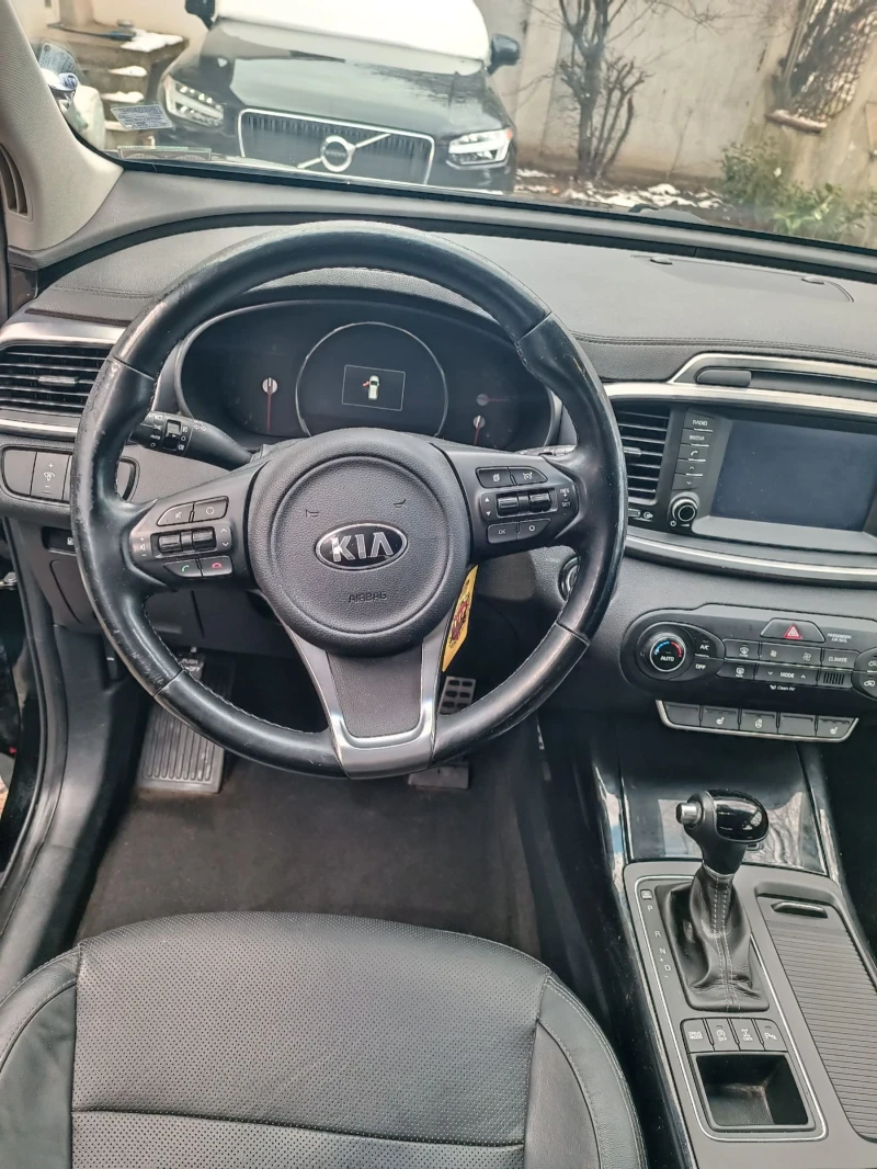 Kia Sorento 2.2 CRDI, снимка 6 - Автомобили и джипове - 49500917