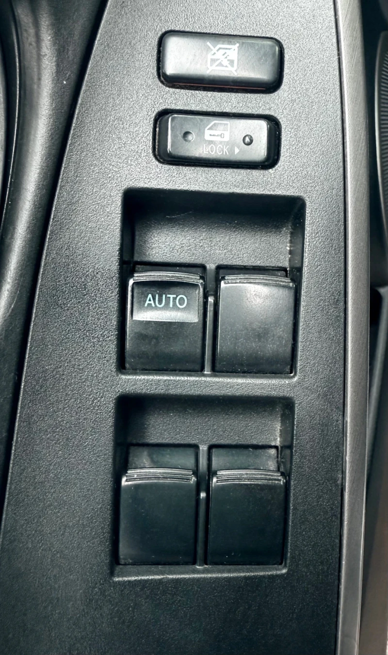 Toyota Rav4 Тойота Рав4 4х4 2.2 177кс Toyota Rav4 2007г, снимка 8 - Автомобили и джипове - 52771698