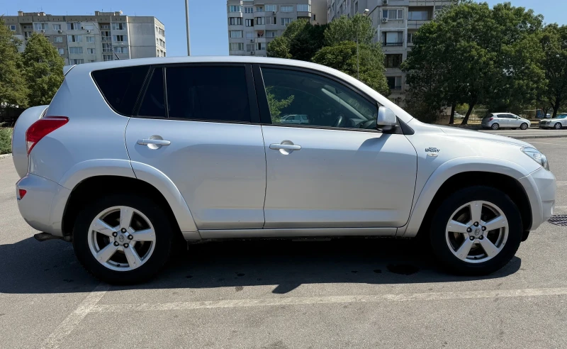 Toyota Rav4 Тойота Рав4 4х4 2.2 177кс Toyota Rav4 2007г, снимка 7 - Автомобили и джипове - 52771698