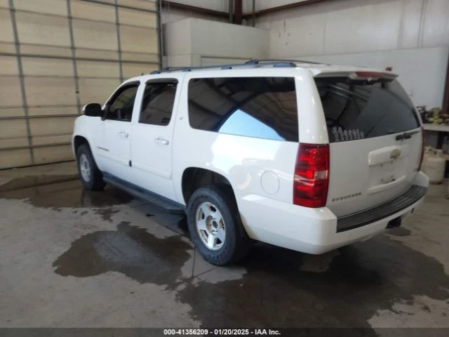 Chevrolet Suburban, снимка 3 - Автомобили и джипове - 49082993