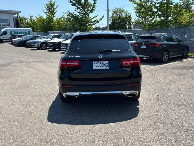 Mercedes-Benz GLC 300 * 4MATIC * КОМПЛЕКТ ГУМИ * 2 КЛЮЧА, снимка 6 - Автомобили и джипове - 55218829