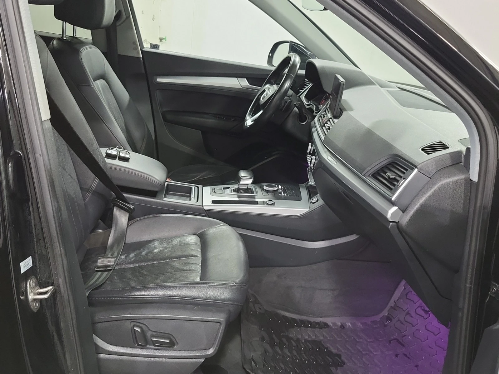 Audi Q5 KOMFORT * * CARFAX * * АВТО КРЕДИТ * *  - изображение 10