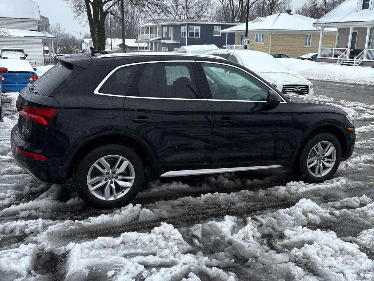 Audi Q5 * Komfort * KEYLESS * ПОДГРЕВИ * CARFAX, снимка 3 - Автомобили и джипове - 54082592