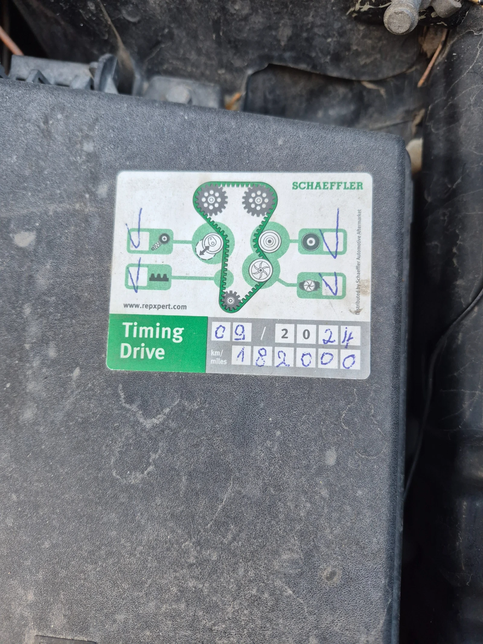 Ford Kuga МК 1, снимка 4 - Автомобили и джипове - 54182327