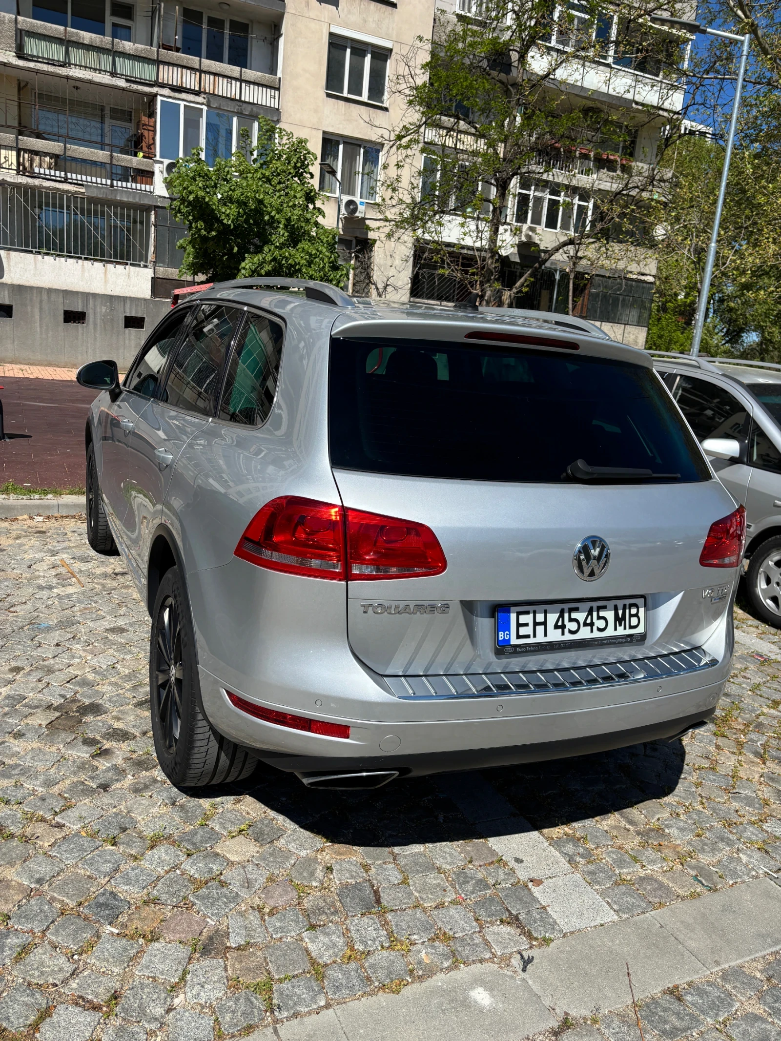 VW Touareg 3.0 TDI, снимка 9 - Автомобили и джипове - 54317872
