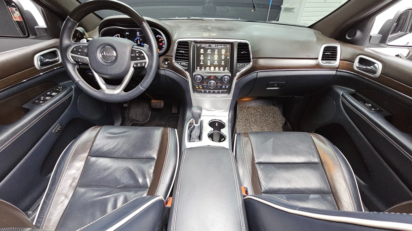 Jeep Grand cherokee 3.6 OVERLAND * ОБДУХ * DIS * КАМЕРА * ПАНОРАМА, снимка 8 - Автомобили и джипове - 55133895