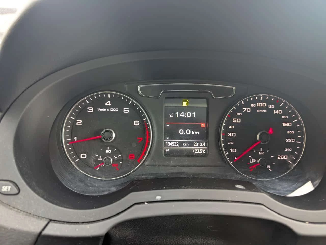 Audi Q3 Komfort | CARFAX | БЕЗ ИНЦИДЕНТИ, снимка 11 - Автомобили и джипове - 55483204