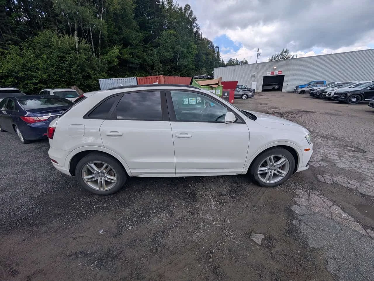 Audi Q3 Komfort | CARFAX | БЕЗ ИНЦИДЕНТИ, снимка 6 - Автомобили и джипове - 55483204