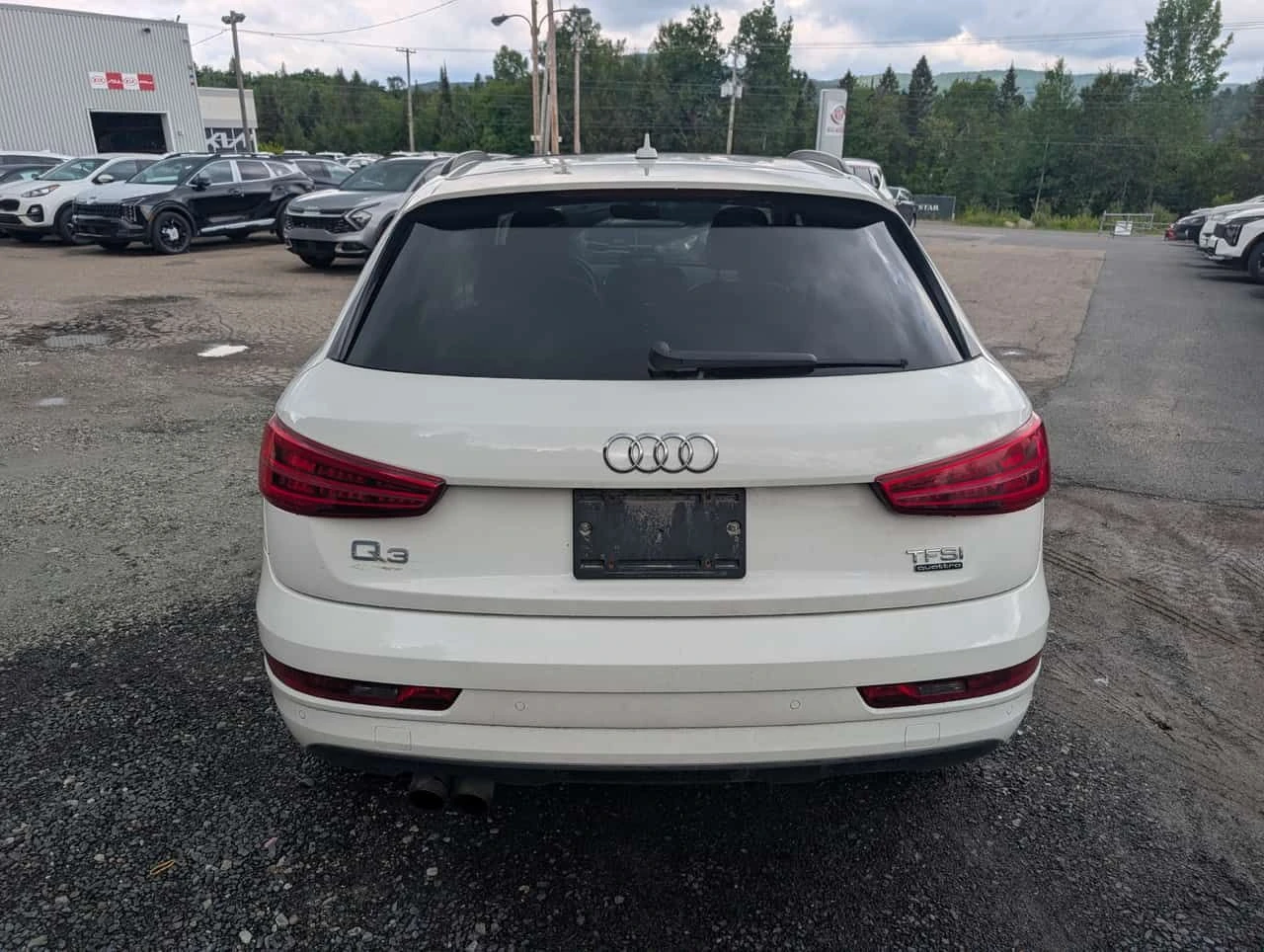 Audi Q3 Komfort | CARFAX | БЕЗ ИНЦИДЕНТИ, снимка 7 - Автомобили и джипове - 55483204