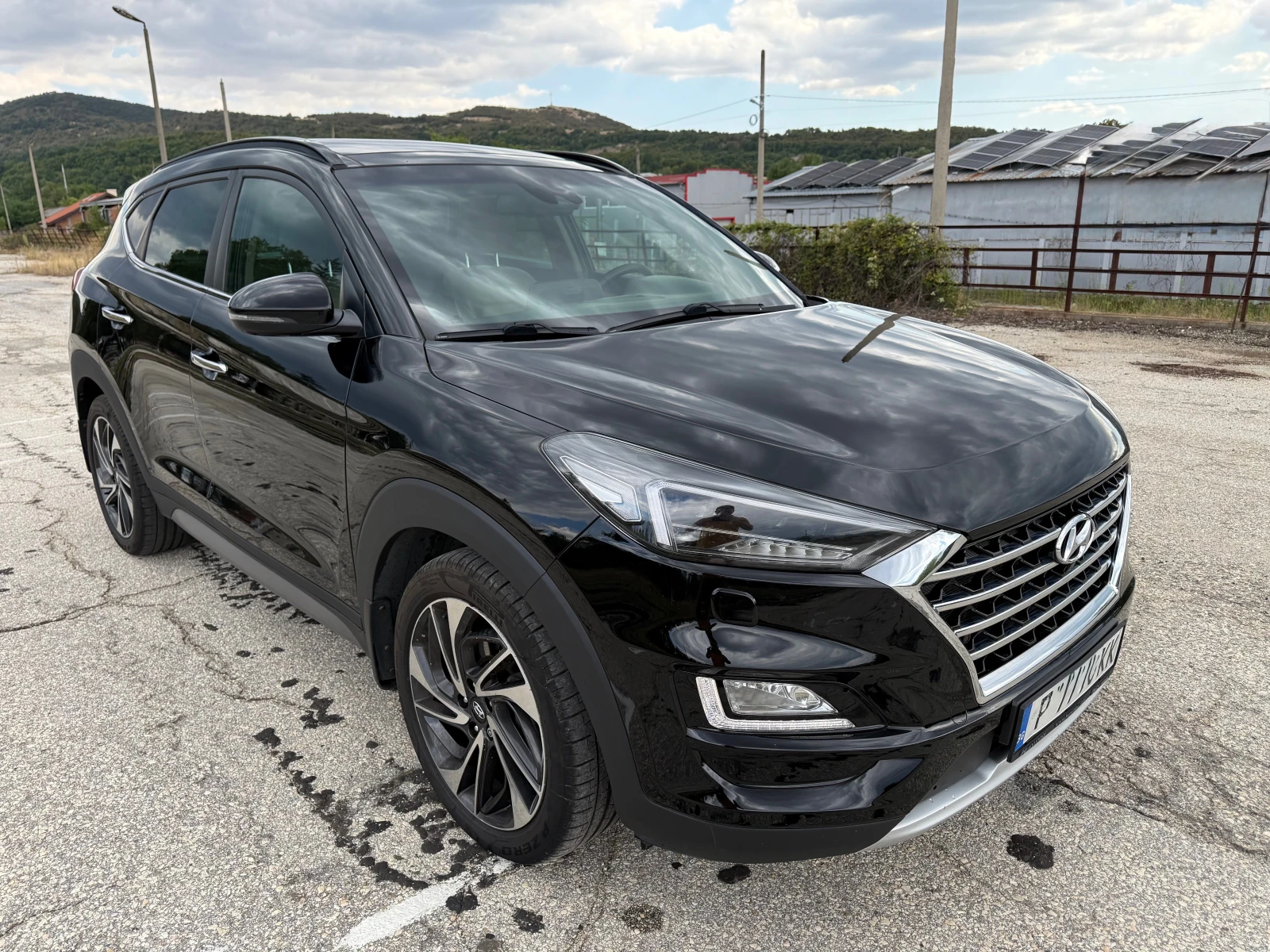 Hyundai Tucson 1-Ви собственик , снимка 3 - Автомобили и джипове - 55670978