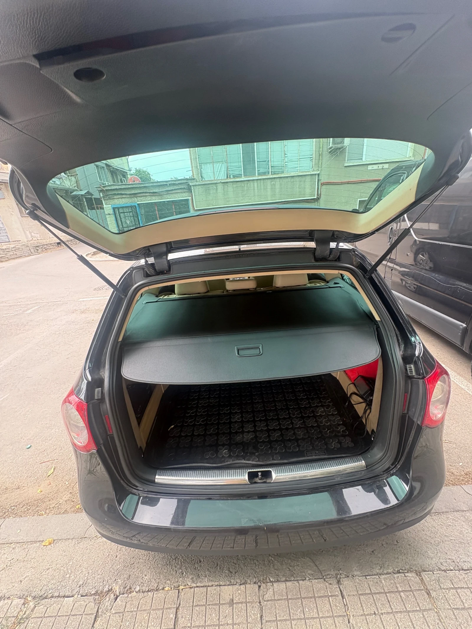 VW Passat, снимка 12 - Автомобили и джипове - 55898233