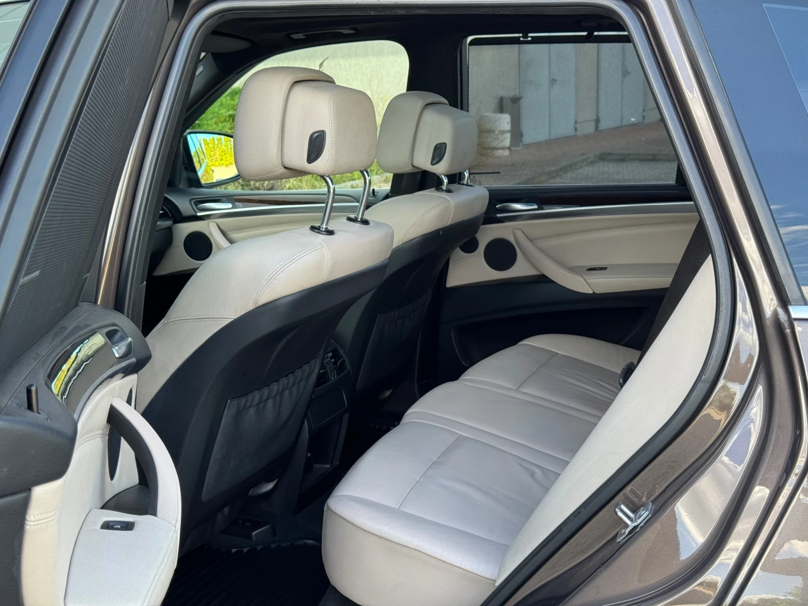 BMW X5 3.0D Facelift/360/Keyless/Панорама/Обслужен, снимка 14 - Автомобили и джипове - 55962356