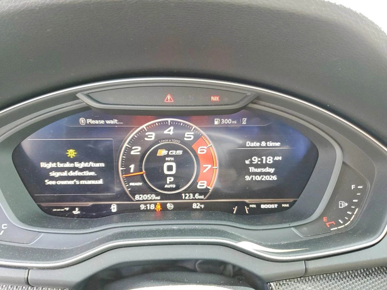 Audi SQ5 * 3.0T* DIGITAL* 360-CAM* BLIND-SPOT* , снимка 9 - Автомобили и джипове - 56328167