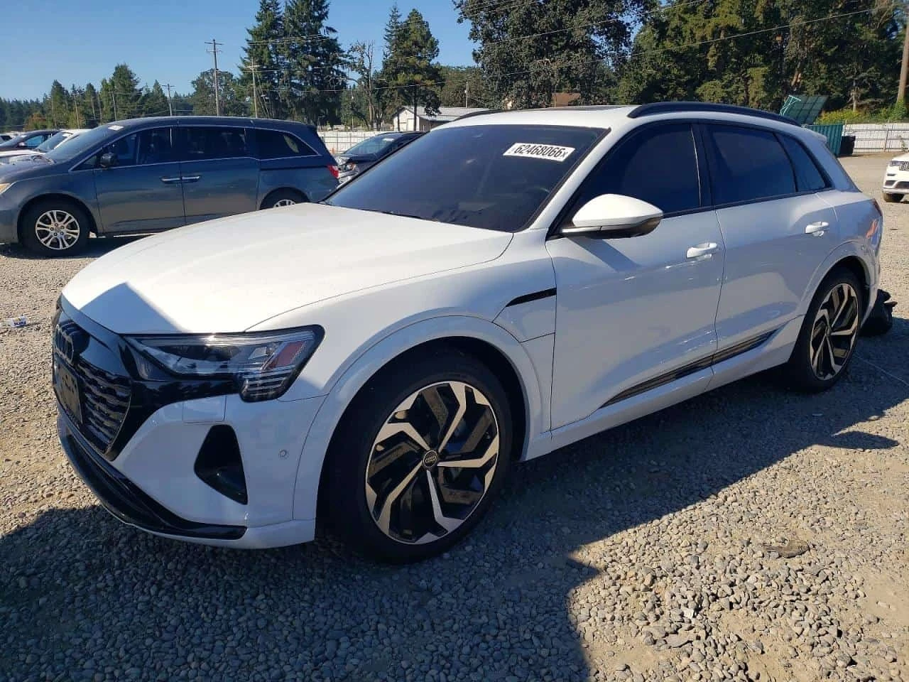 Audi Q8 E-TRON Prestige w/Launch Edition Pkg * ���������� | Mobile.bg � ����������� 2