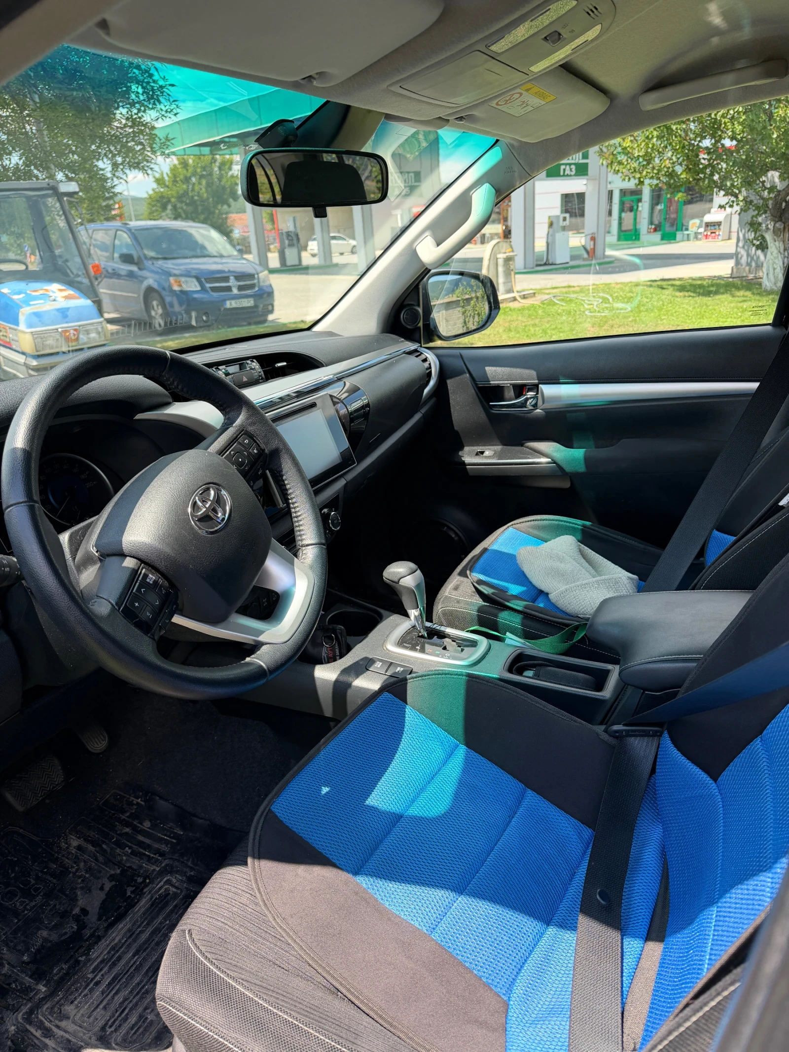 Toyota Hilux, снимка 8 - Автомобили и джипове - 56738383