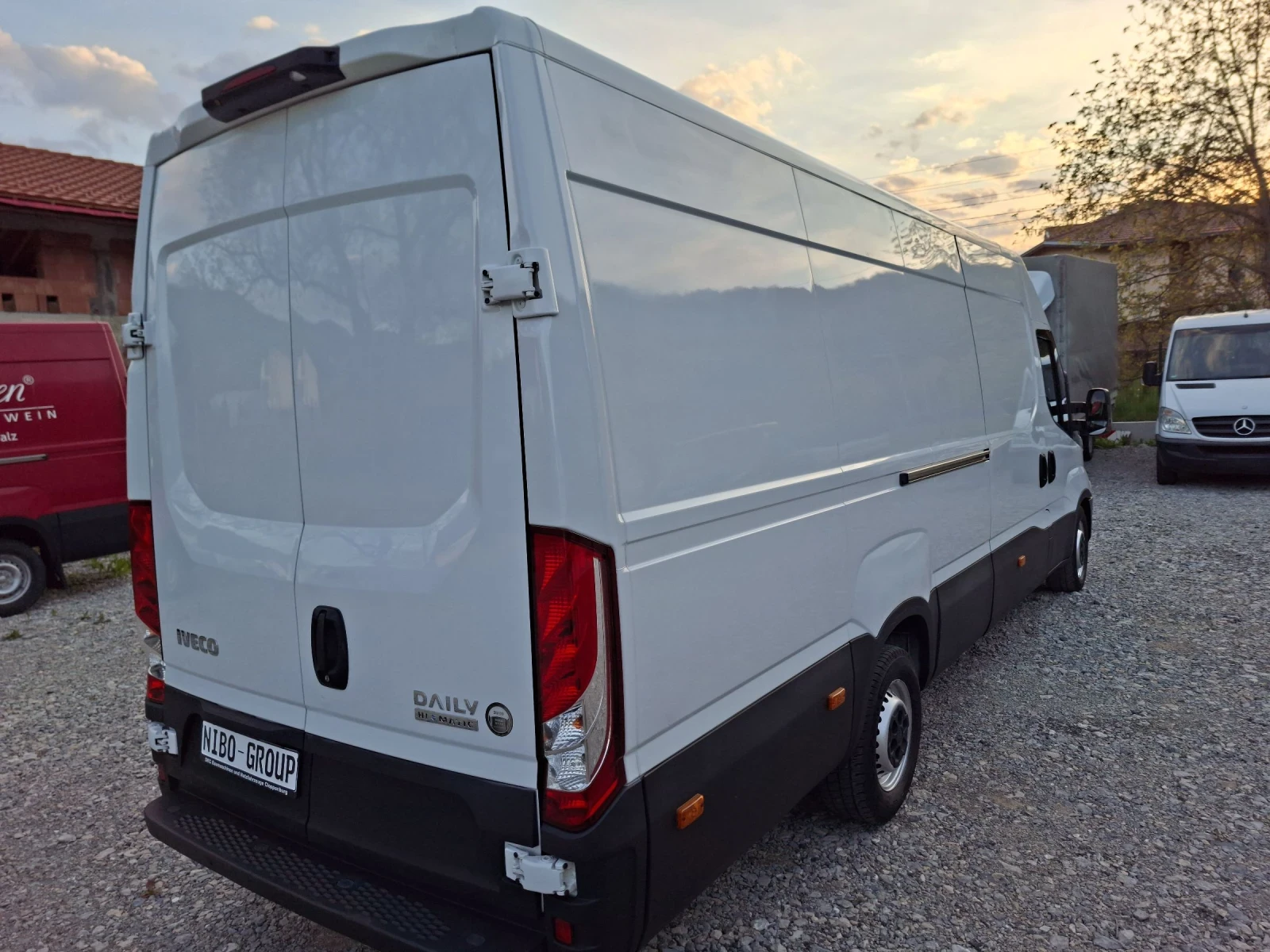 Iveco Daily 35s18* МАКСИ* HI-MATIC* КЛИМА, снимка 5 - Бусове и автобуси - 54444778