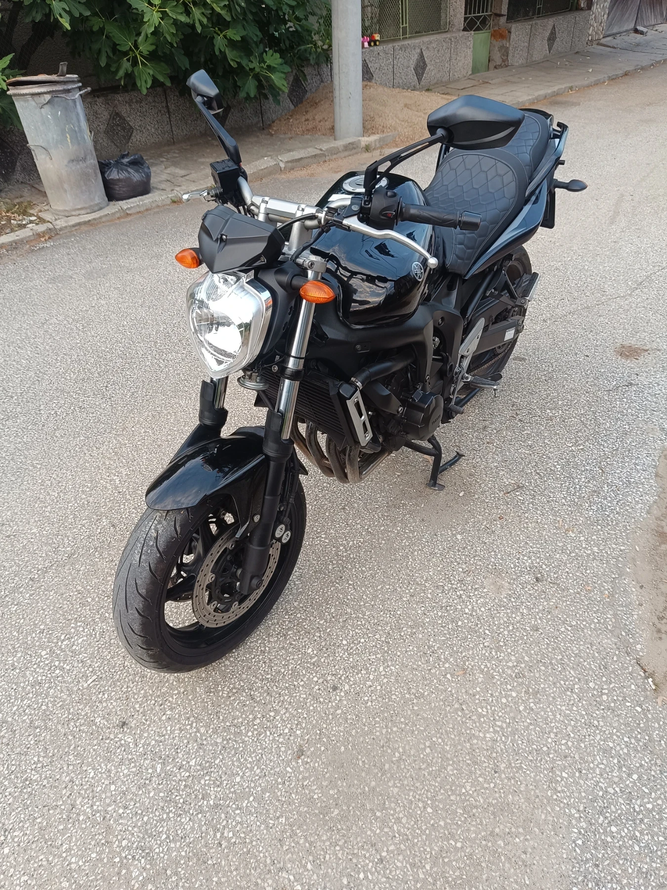 Yamaha FZ6