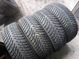 Гуми Зимни 215/70R16, снимка 1